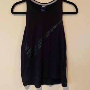 Athletic muscle tank- Nike xs